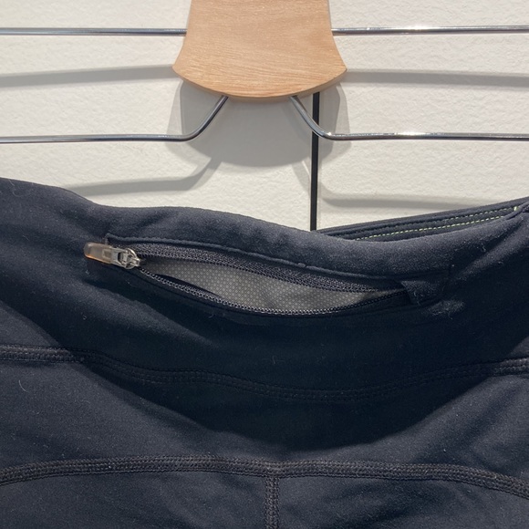 Nike Dri Fit Cropped Leggings - Picture 3 of 4